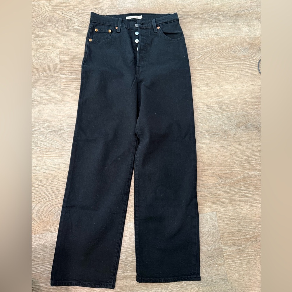 Levi’s size 26 Rib cage straight ankle jeans